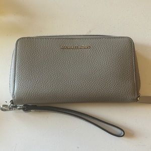 Gray leather Michael Kors smartphone wallet